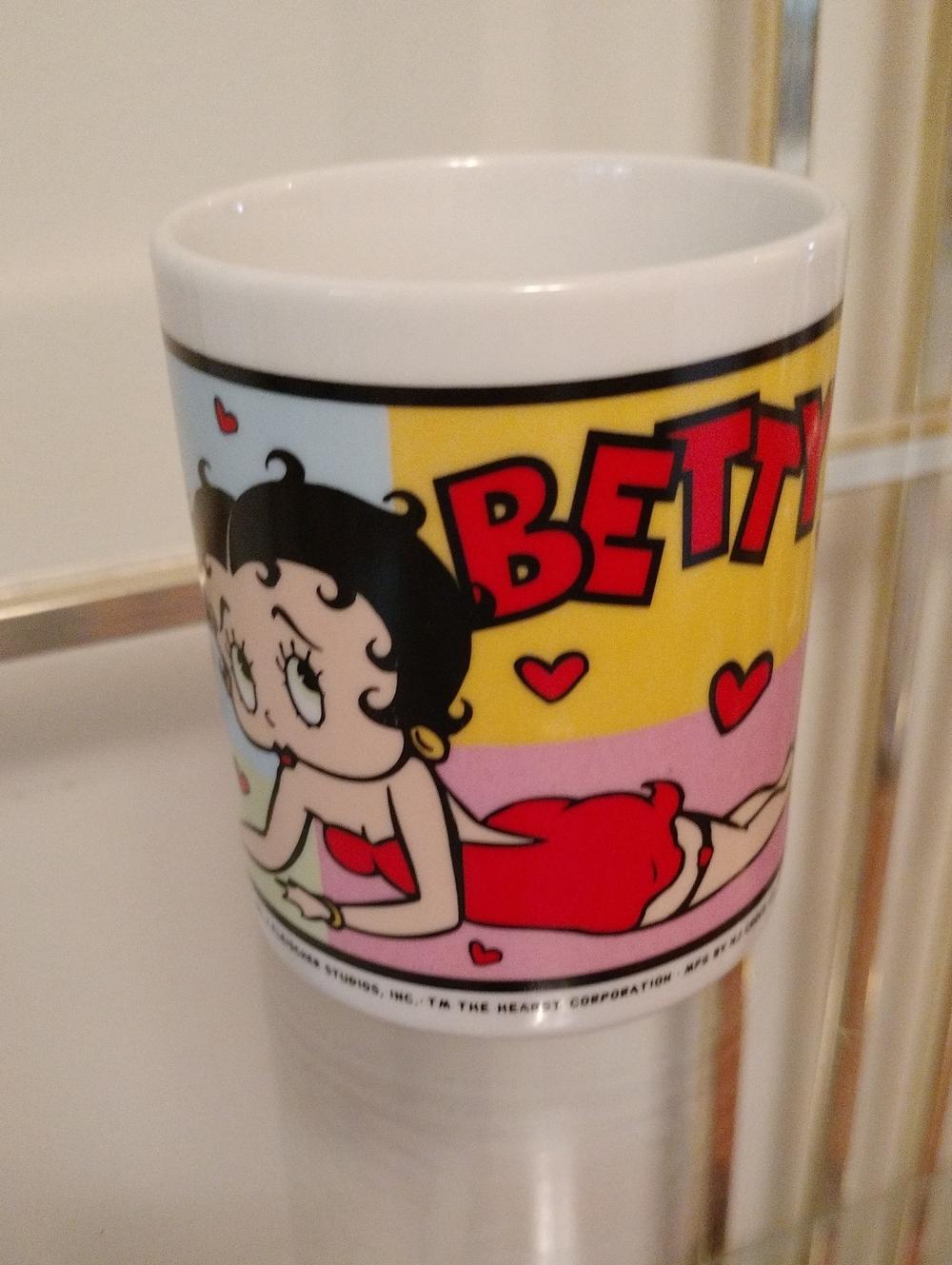 Betty Boop Yellow, Red & White Ceramic Bath Tumbler